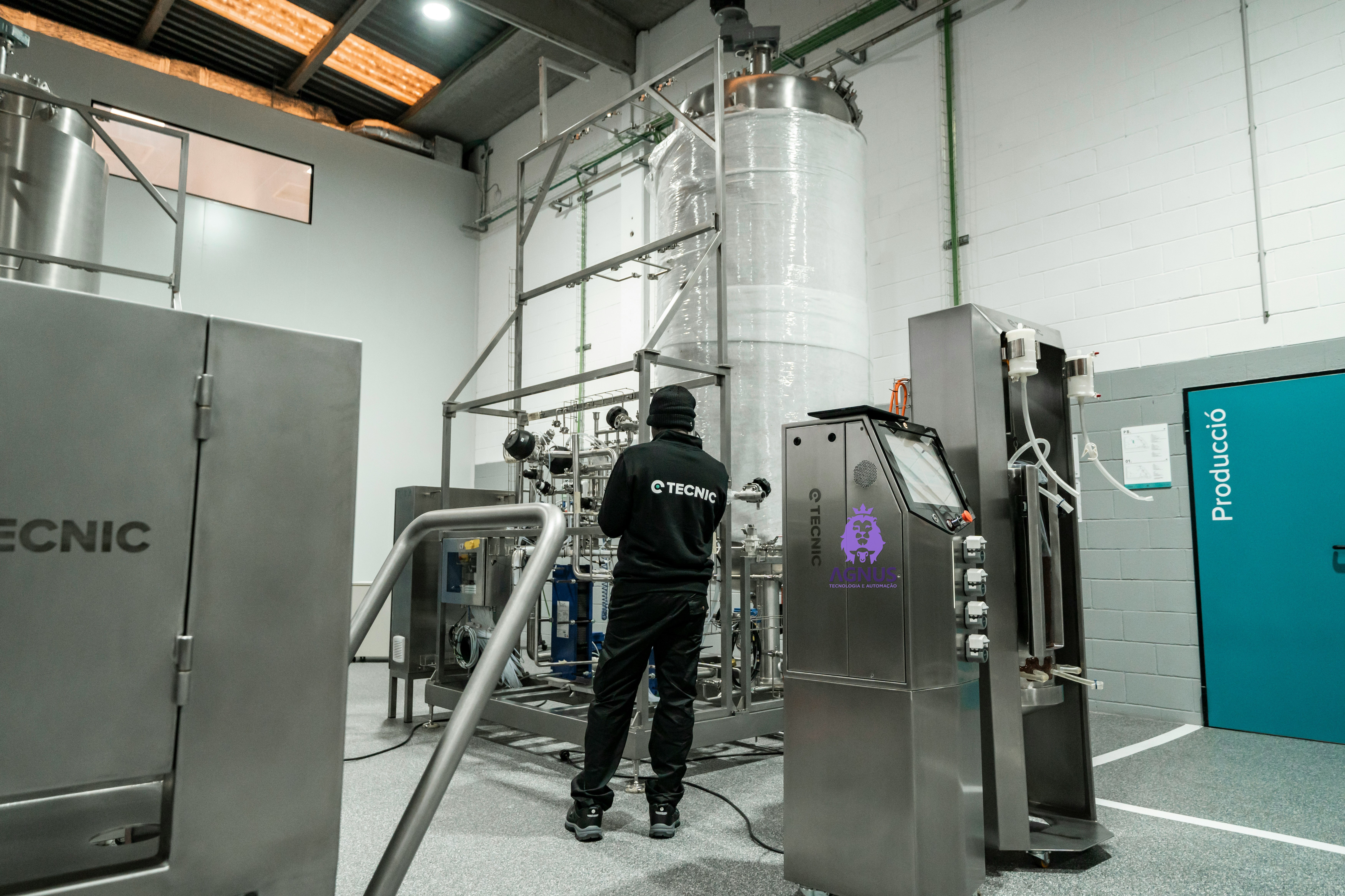 Equipamento industrial de automa&ccedil;&atilde;o com marca Agnus